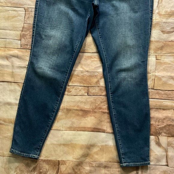 Torrid Womens Jeans size 18 Tall Long Dark Wash Skinny x31" Cotton Denim Stretch - Picture 4 of 11
